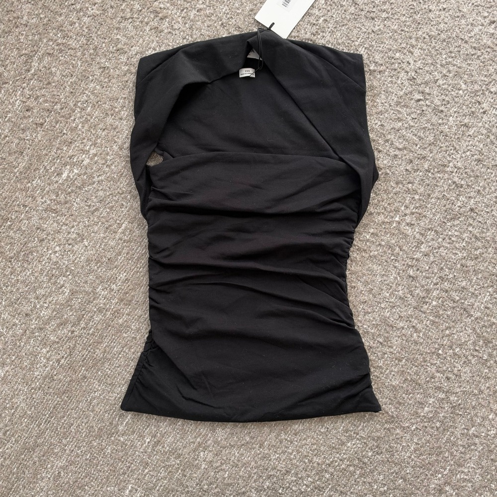 Aritzia Contour Flourish Top